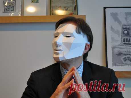 Low Poly Mask  by kongorilla I'm going to say something your friends have been afraid to tell you: You could stand to lose a few polygons.
Here's a blank canvas for the new you. Or your Halloween costume. Or maybe your audition for store mannequin. Or your general purpose anonymity needs.
Sometime in the future I hope to make a full head version, but I wanted to post what I've gotten done so far in case someone could use it for Halloween 2012. The original idea was to make...