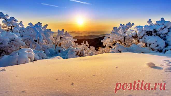 Скачать обои зима, небо, солнце, снег, деревья, пейзаж, горы, природа, рассвет, утро, национальный парк, Южная Корея, заповедник, Deogyusan, Тогюсан, раздел пейзажи в разрешении 1920x1080