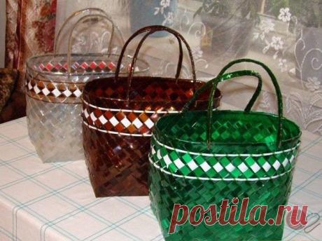 Нарежьте пластиковую бутылку на полоски и сделайте практичную вещь для дома и дачи