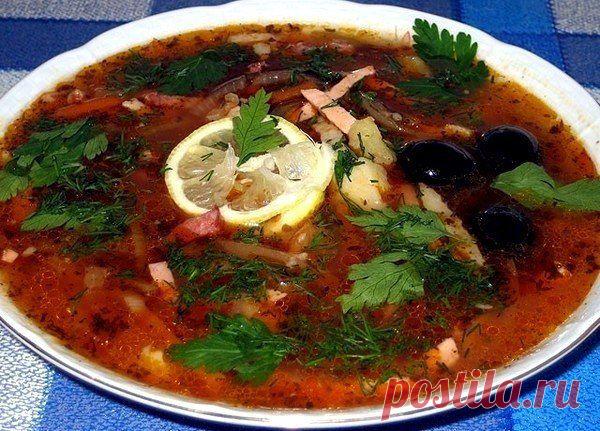 Сборная солянка с копчёностями