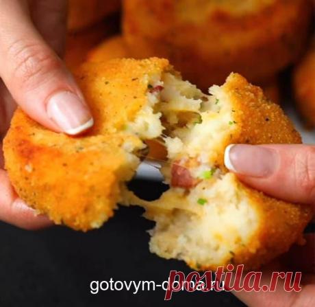 Обалденные котлетки из пюре. Рецепт бомба
Если после ужина осталось много пюре, попробуйте сделать из него аппетитные котлетки. Хрустящие, с тянущимся сыром, они улетят со стола в один миг. Базовые ингредиенты (могут быть пропорционально уменьшены или увеличены): 1 кг пюре; 12 полосок жареного бекона (колбасы, курицы и т. д.); 300 гр тёртого твёрдого сыра; зелень, соль и перец по вкусу; мука, […]
Читай дальше на сайте. Жми подробнее ➡