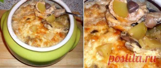 Сытное и ароматное жаркое из сердечек с грибами в горшочке