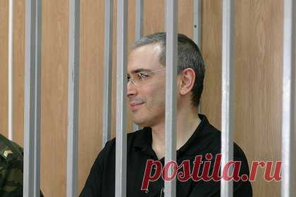 Дом Ходорковского в Подмосковье конфисковали по решению суда. По иску Генпрокуратуры суд принял решение конфисковать в пользу государства дома руководителей ЮКОСа в «Яблоневом саду» в подмосковном Одинцово. Среди владельцев значился основатель ЮКОСа Михаил Ходорковский (внесен в реестр физлиц, выполняющих функции иноагента).