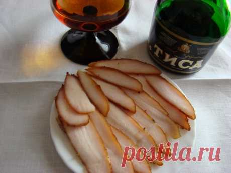 Вяленое маринованное мясо в сушилке