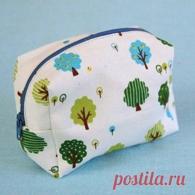 Как сшить маленькую объёмную квадратную косметичку