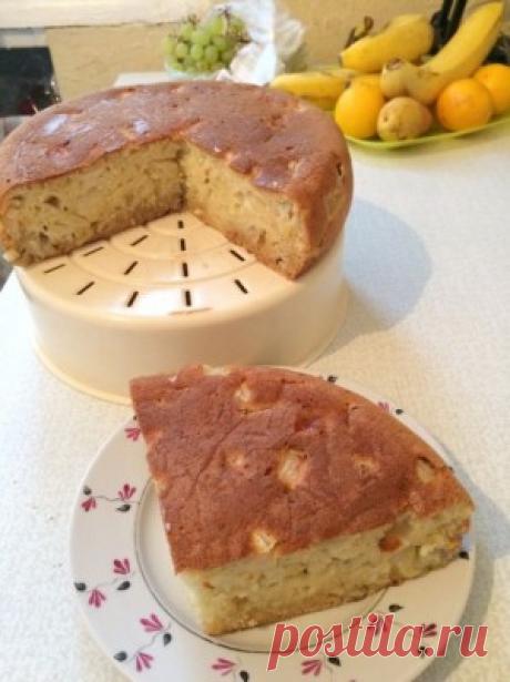 Творожный бисквит с яблоками : Выпечка и десерты в мультиварке