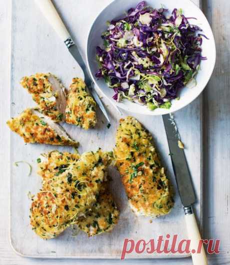 Панированная курица с жареные капуста и капуста - вкусный. журнал