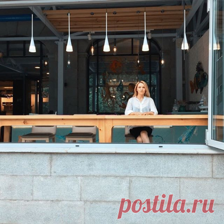 - Так что пусть их. А у меня есть ты.)
- Есть я?
- Ты сомневаешься в собственном существовании?
Впрочем, такое характерно. 
Для кошек и хорошеньких женщин.)
#карантинное #диалоги #непридуманные