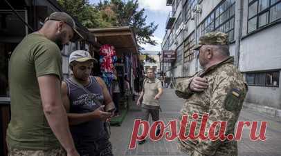 Дмитрук: в Николаеве погиб мужчина, убегая от ТЦК. В Николаеве погиб мужчина, убегая от ТЦК. Об этом написал в своём Telegram-канале народный депутат Украины Артём Дмитрук. Читать далее