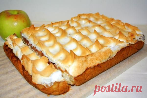 Очень вкусный песочный пирог «Яблочный Спас» с творожно-яблочной начинкой и верхушкой-безе.