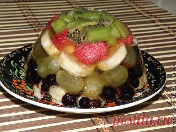 Фруктовый салат в желе.