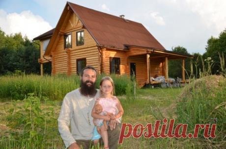 Печь своими руками — 3 секрета Юрий Крутиков из поселения Миленки делится своими печными секретами строительства печки с 3-мя топками для обогрева рубленого дома площадью 200 кв.м.  ​ топка на печку лежанку топка на систему отопления камино-печь […]