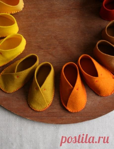 Пинетки своими руками - шитье из фетра для детей / Шитье, вязание для детей на спицах и крючком с описанием / КлуКлу. Рукоделие - бисероплетение, квиллинг, вышивка крестом, вязание