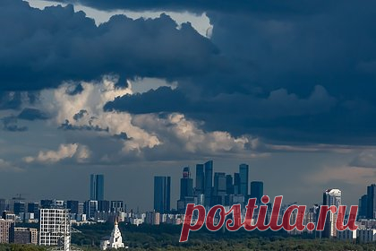 Москвичей призвали быть внимательными из-за прогнозируемой грозы
