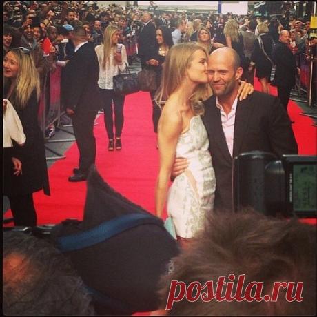 15 очаровательных фото Джейсона Стейтема с возлюбленной Рози Хантингтон-Уайтли . Тут забавно !!!