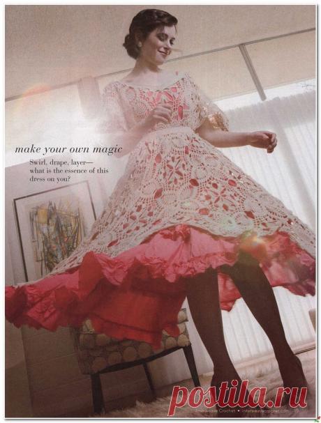 ВЯЖЕМ КРЮЧКОМ ИЗ МОТИВОВ ВИНТАЖНОЕ ПЛАТЬЕ..