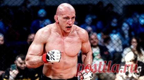 «Фаворитом назвал бы Магомеда»: Василевский — о бое Исмаилова и Токова, конфликте Шлеменко с Сарнавским и травме колена. Для Магомеда Исмаилова реванш с Анатолием Токовым — возможность не только отомстить за обидное поражение 11-летней давности, но и потешить самолюбие. Об этом в интервью RT сказал боец Вячеслав Василевский. По его словам, дагестанец будет предельно мотивирован и может считаться фаворитом, несмотря на заслуги соперника. Также шестикратный чемпион мира по боевому самбо…