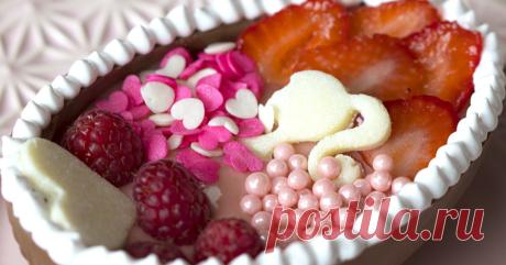 Recheie este ovo de páscoa e aproveite para se divertir com os seus amigos. Dicas incríveis para as crianças se sentirem verdadeiros chefs recheando este ovo de Páscoa Barbie Chef.