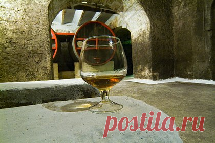 Производство коньяка в России резко снизилось