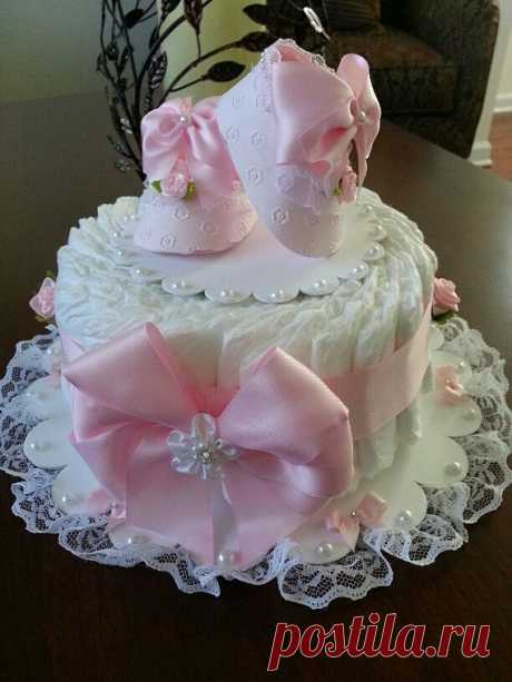 One Tier Pink And White Diaper Cake / Baby Shower Centerpiece / Diaper Cakes…
