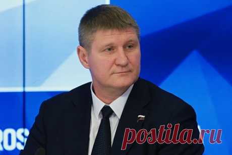 В Госдуме призвали ООН признать Украину страной-агрессором. Депутат Госдумы от Крыма Михаил Шеремет заявил, что следует инициировать в Организации Объединенных Наций (ООН) вопрос признания Украины страной-агрессором. «Но агрессором как раз является Украина, варварски обстреливая Донбасс, Белгородскую область, Крым, продолжая террор местного населения», — отметил он.