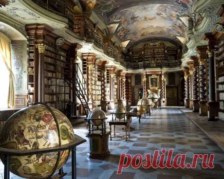 Скачать обои библиотека, книги, колонны, потолок, раздел интерьер в разрешении 1280x1024