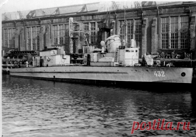 УТК(пр. 234) — универсальный турбинный катер ставший долгостроем