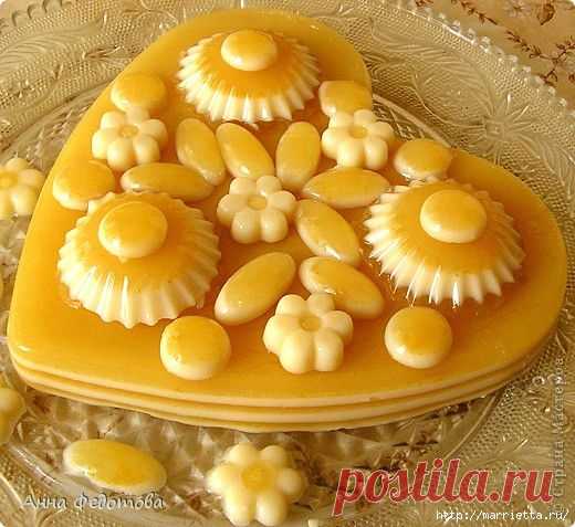 Праздничный слоеный желейный тортик.