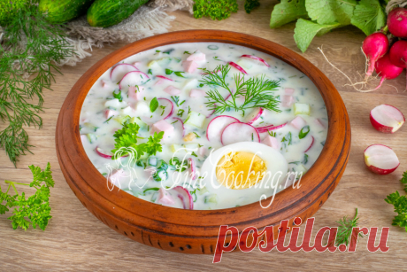 Окрошка с колбасой на кефире Жара… Ну как не приготовить домашнюю окрошку? На квасе, сыворотке и минералке рецепты уже были, поэтому сегодня угощаю вас вкусной окрошкой на кефире с колбасой.