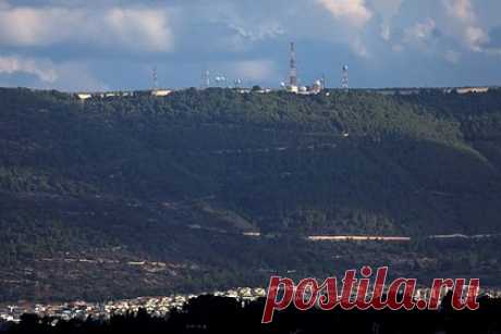 Стала известна причина усиления присутствия США на Ближнем Востоке. США удваивают военное присутствие на Ближнем Востоке для удержания отряда «Хезболла», а также Ирана и Сирии от вступления в конфликт. Вторая авианосная группа Военно-морских сил США отправляется на восток Средиземноморья для сдерживания враждебных действий против Израиля.