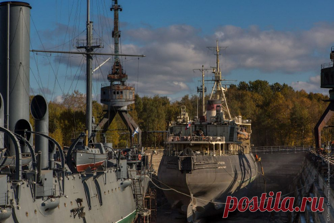 Аврора в Кронштадте | ФОТО НОВОСТИ