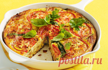 Пирог-зпеканка из кабачка - быстро и вкусно Приготовить этот пирог можно буквально на бегу, а выглядит он так, будто вы потратили полдня и готовили к приходу гостей. Пять минут — и на столе что-то среднее между пиццей и запеканкой: много...