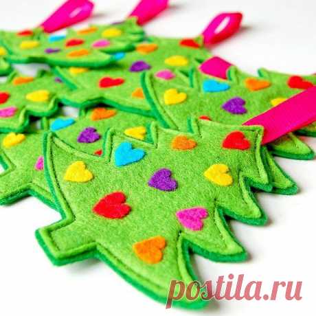Елочные игрушки из фетра