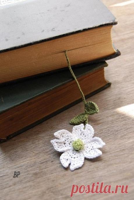 Как связать закладку для книги крючком? Схемы вязания закладки для книги?