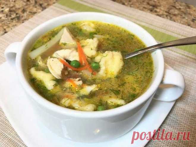 ​Куриный суп с сырными клёцками