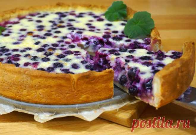Пирог с ягодами со сметанной заливкой Вкуснейший пирог из песочного теста с нежнейшей начинкой. Можно брать для пирога...