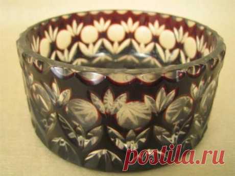 VINTAGE Bohemian Cut to Clear Amethyst Purple Crystal 5&quot; Bowl