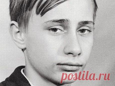 - Вовочка, к доске. Покажи на карте . Где он находится?
- В России, Марьиванна.
- Неверно. Садись Путин,2.
- Ну это мы еще посмотрим.