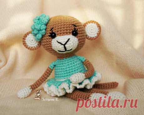 Гламурная обезьянка амигуруми. Схемы и описания для вязания игрушек крючком! Бесплатный мастер-класс от Екатерины Зайцевой по вязанию гламурной обезьянки крючком. Для изготовления вязаной мартышки автор использовал Семёновскую…
