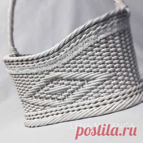 (7) Facebook