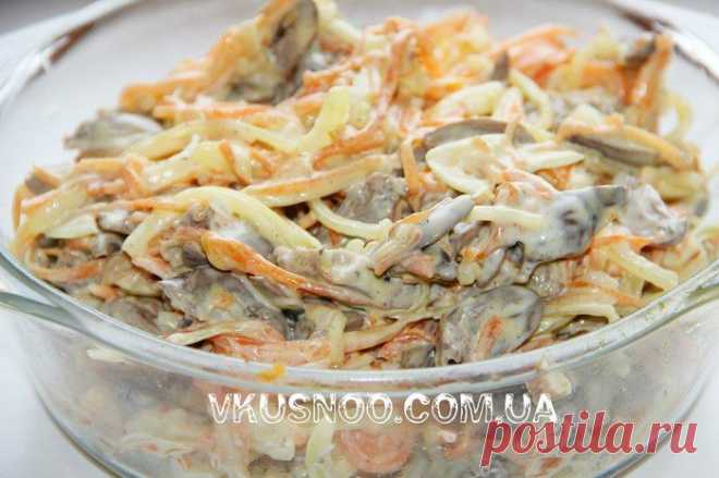 Бесподобный салат с куриными сердечками и морковкой - море удовольствия в одной тарелке!