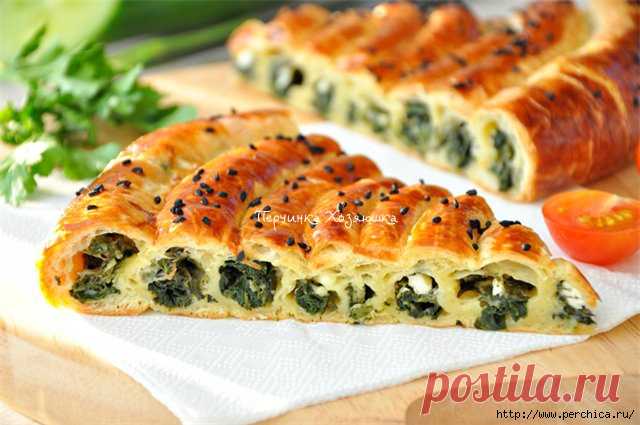 Спиральный пирог с сыром,черемшой и шпинатом