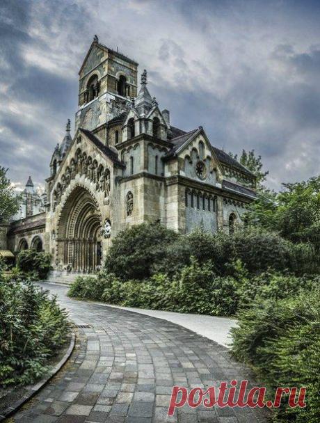 Ják church in Budapest, Hungary. / Удивительное искусство