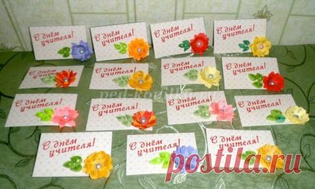 Праздничный бейджик