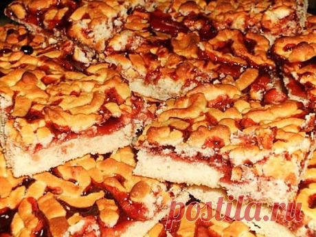 Простой рецепт песочного пирога с вареньем из красной смородины :: Кулинарные рецепты :: KakProsto.ru: как просто сделать всё