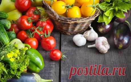 6 лучших продуктов для вашей печени | Журнал "JK" Джей Кей Один из основных способов, с помощью которого организм избавляется от токсинов, – это работа вашей печени. Она постоянно трудится, чтобы очищать кровь и вырабатывать желчь – в противном случае, ваш процесс пищеварения, особенно расщепление жиров, рискует пострадать. А теперь вспомните, сколько обработанных пищевых продуктов с добавками и консервантами вы поглощаете, добавьте сюда еще и воздействие загрязненной окру...