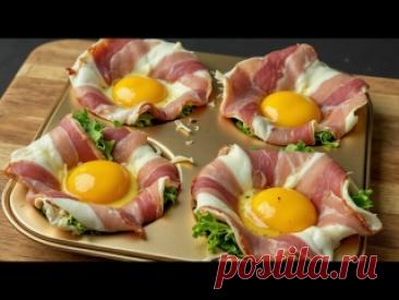 Завтрак с беконом за 10 минут, Этот рецепт стал ВИРУСНЫМ 4 яйца1 упаковка беконаСырЛистья салатаУкропСоль, перец по вкусу