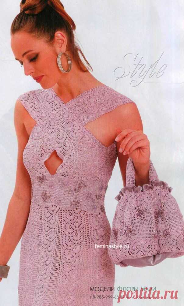 Платье и сумочка от Флоры Мази.