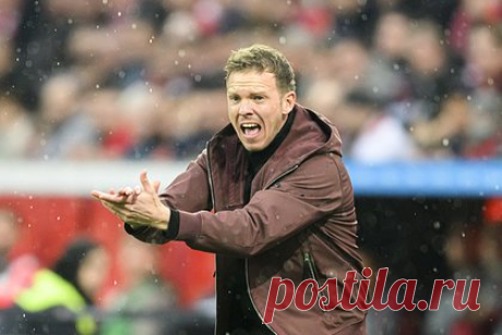 Сборная Германии объявила имя нового главного тренера. Юлиан Нагельсман назначен главным тренером сборной Германии по футболу. Контракт с 36-летним специалистом рассчитан до 31 июля 2024 года. Помощниками Нагельсмана стали Сандро Вагнер и Бенджамин Глюк. 10 сентября сборная Германии уволила главного тренера Ханса-Дитера Флика.