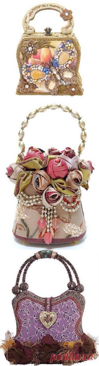 Бисерные сумочки. Идеи для вдохновения!